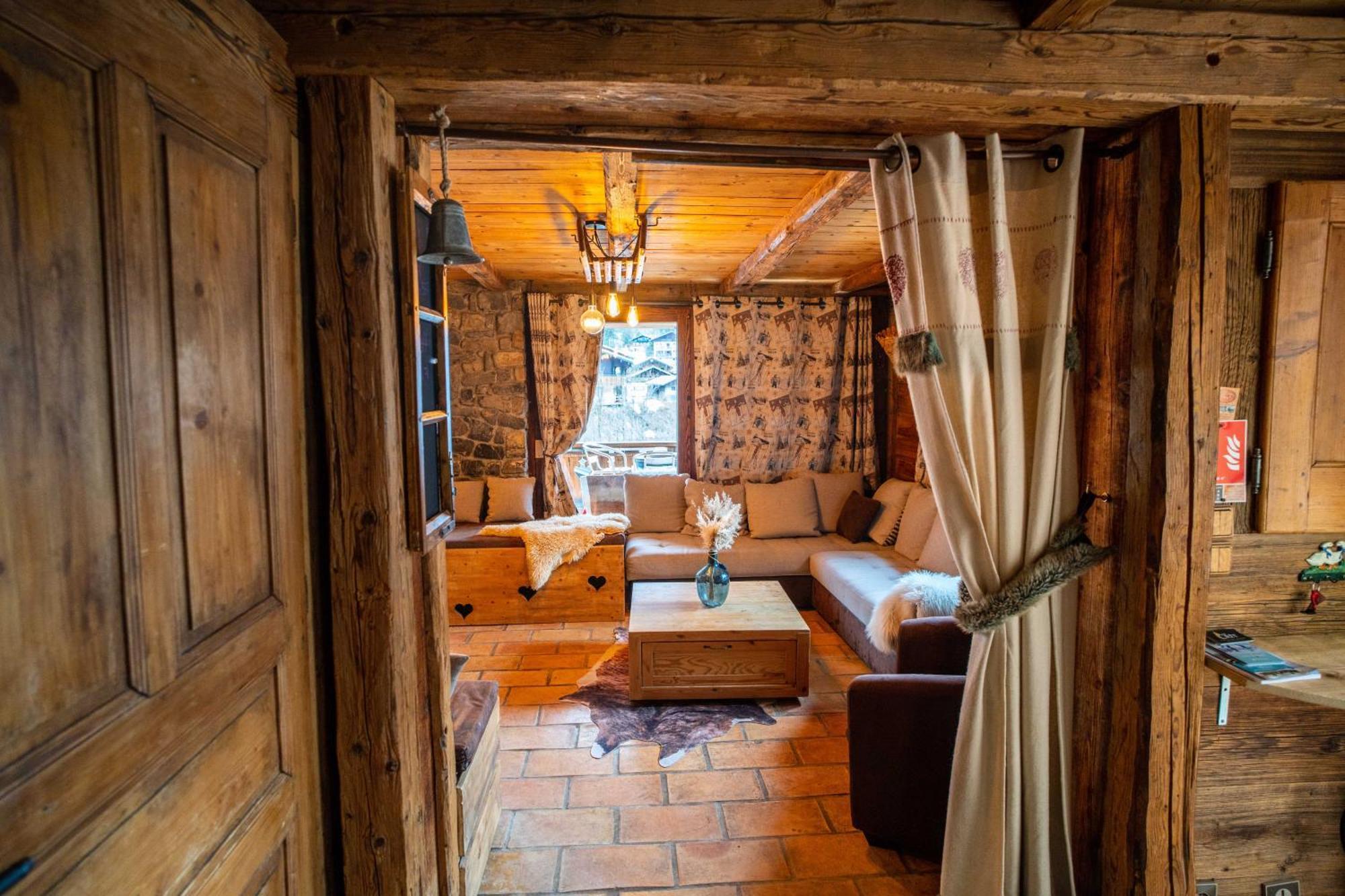 Savoya Lodges Châtel Exteriör bild