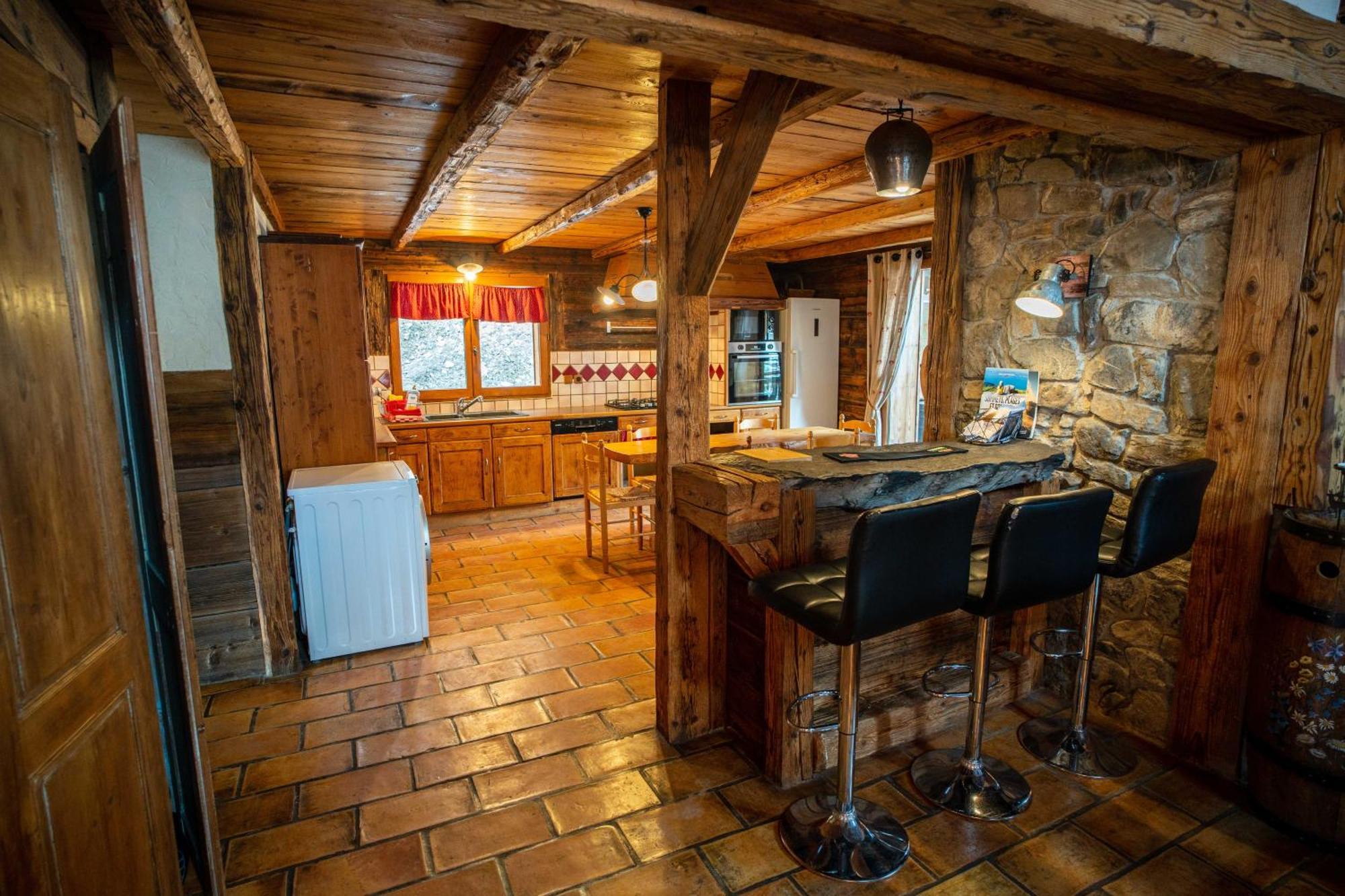Savoya Lodges Châtel Exteriör bild